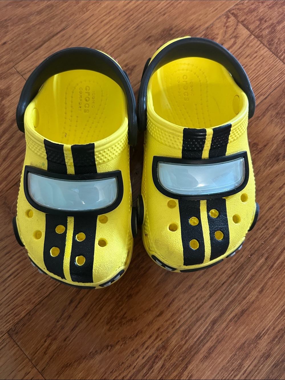 CROCS Kids' Yellow and Black Racing Stripe Clogs with Clear Visor